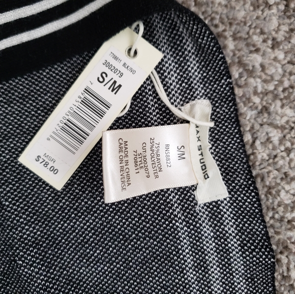 Skirt - Picture 3 of 3